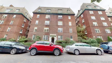 34-37 80th St #32, Jackson Heights, NY 11372