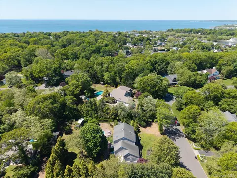 View/Area - 25 Esplanade Dr, Patchogue, NY 11772 photo 2 of 4