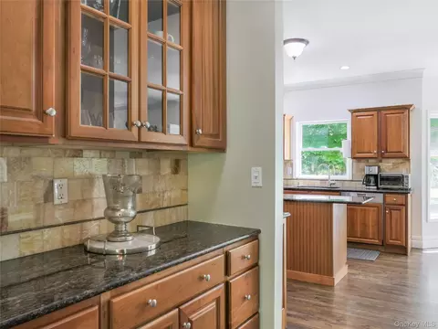 Kitchen - 25 Esplanade Dr, Patchogue, NY 11772 photo 4 of 4