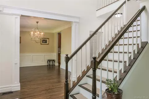 Entry Way - 25 Esplanade Dr, Patchogue, NY 11772 photo 1 of 3