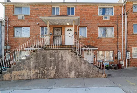 15-06 124th St, New York, NY 11356
