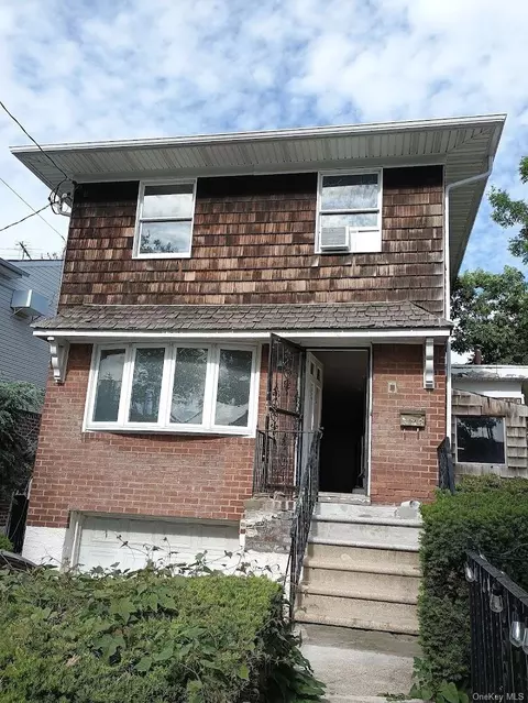 1305 133rd Pl, New York, NY 11356