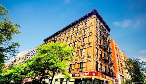 327 E 3rd St #2E, New York, NY 10009