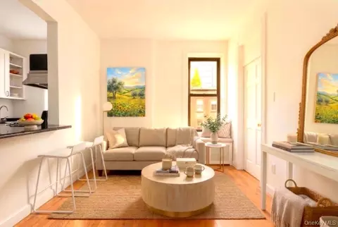 327 E 3rd St #2E, New York, NY 10009