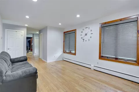 Living - 167 E Willow Tree Rd, Ramapo, NY 10977 photo 1 of 2
