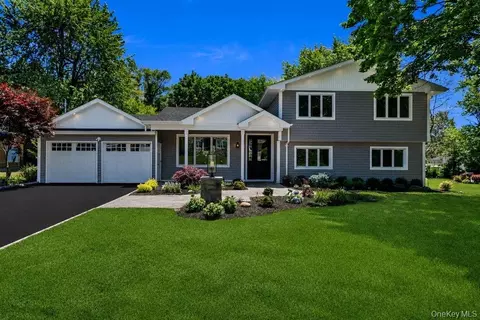 43 Bucknell Dr, Plainview, NY 11803