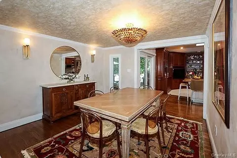 Dining - 32 Randy Ln, Plainview, NY 11803 photo 1 of 1