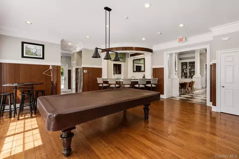 Entry Way - 323 Waterside Close, Peekskill, NY 10566 photo 3 of 3