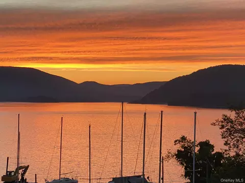 View/Area - 323 Waterside Close, Peekskill, NY 10566 photo 8 of 11