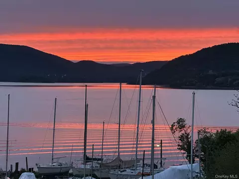 View/Area - 323 Waterside Close, Peekskill, NY 10566 photo 5 of 11