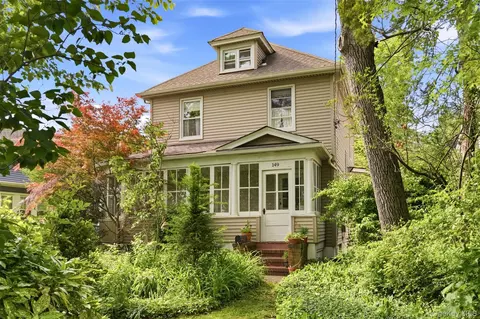 149 Maple Ave, North Hempstead, NY 11590