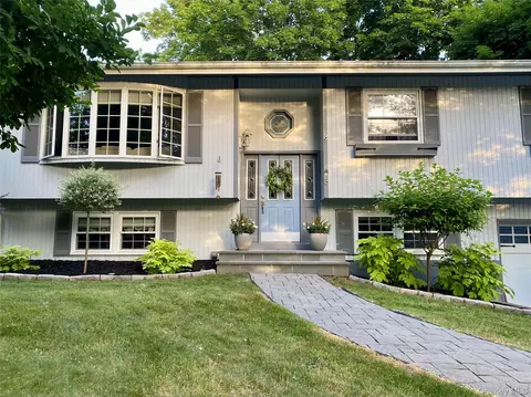 3 Elmwood Dr, Goshen, NY 10924