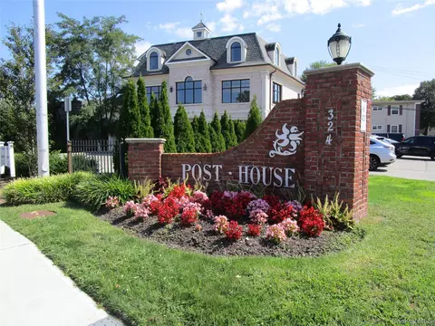 324 Post Ave #1G, North Hempstead, NY 11590