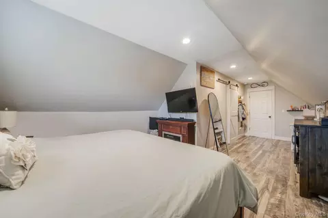 Bedroom - 51 W Lake Dr, Patchogue, NY 11772 photo 2 of 3