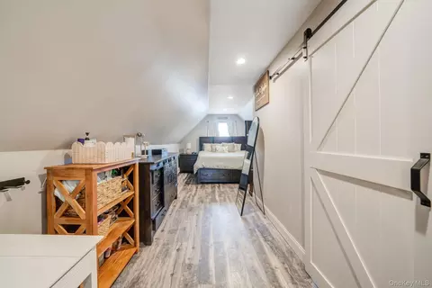 Entry Way - 51 W Lake Dr, Patchogue, NY 11772 photo 2 of 2