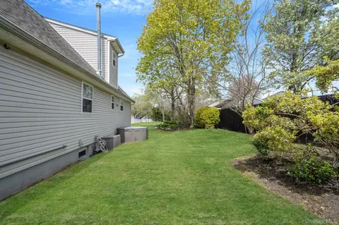 Exterior - 51 W Lake Dr, Patchogue, NY 11772 photo 5 of 5