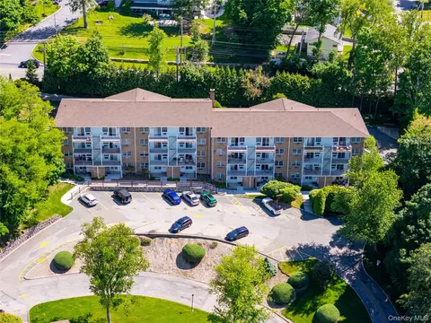 View/Area - 1840 Crompond Rd #7A8, Peekskill, NY 10566 photo 1 of 1