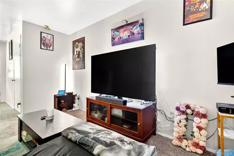 Living - 1840 Crompond Rd #7A8, Peekskill, NY 10566 photo 4 of 4