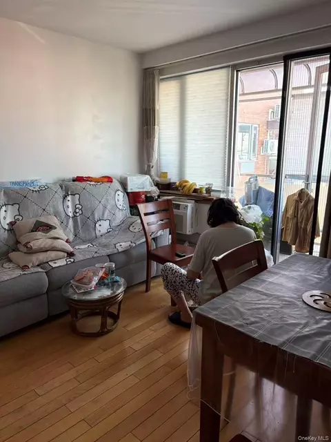 13621 Latimer Pl #6G, Flushing, NY 11354