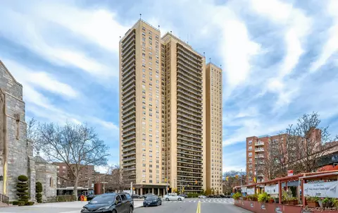 11011 Queens Blvd #3M, New York, NY 11375