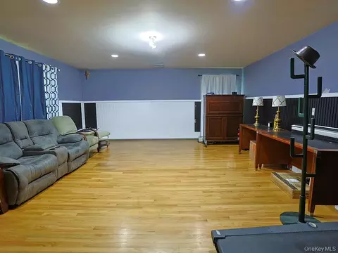 Living - 44 Paglia Dr, Wallkill, NY 10932 photo 1 of 4