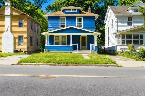 118 College Ave, Poughkeepsie, NY 12603