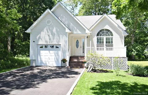 51 Spar Dr, Mastic Beach, NY 11951