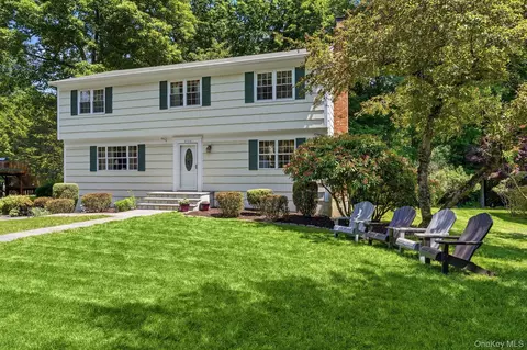3122 Poplar St, Yorktown, NY 10598