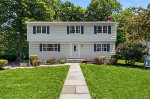 3122 Poplar St, Yorktown, NY 10598