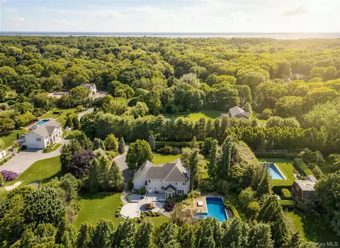 Undisclosed, Southampton, NY 11960