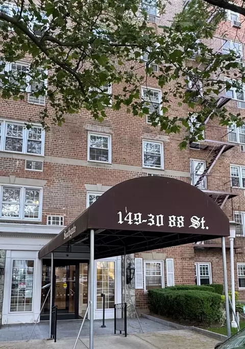 14930 88th St #6-M, Howard Beach, NY 11414