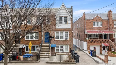 1707 E 34th St, Brooklyn, NY 11234