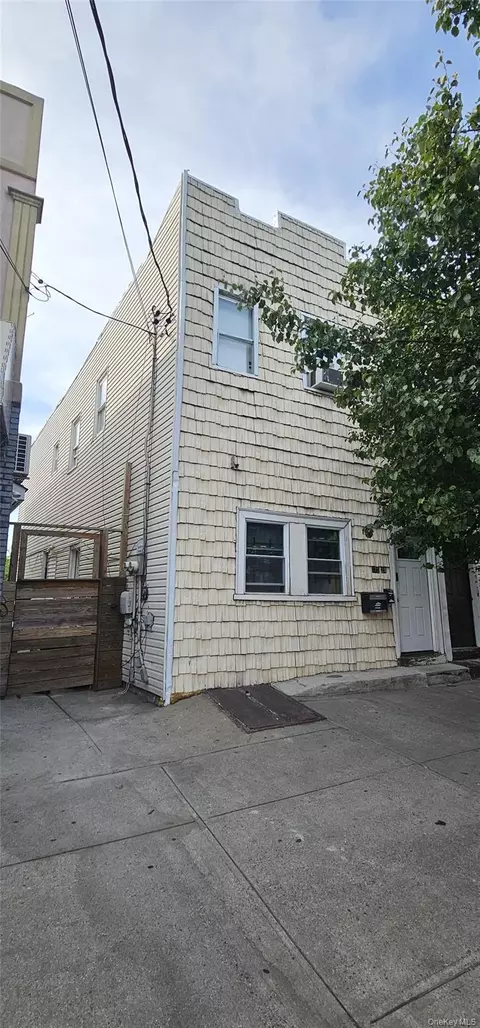 17221 Baisley Blvd, Jamaica, NY 11434