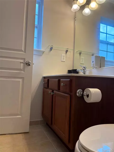Bath - 1 Maler Ln, Patchogue, NY 11772 photo 3 of 4