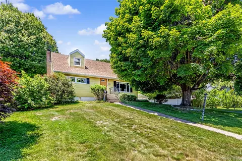 51 Coolidge St, Orangetown, NY 10913