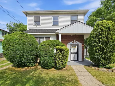 14563 181st St, New York, NY 11413