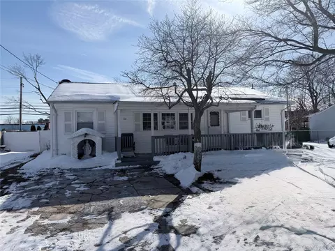 150 Suffolk Ave, Brentwood, NY 11717