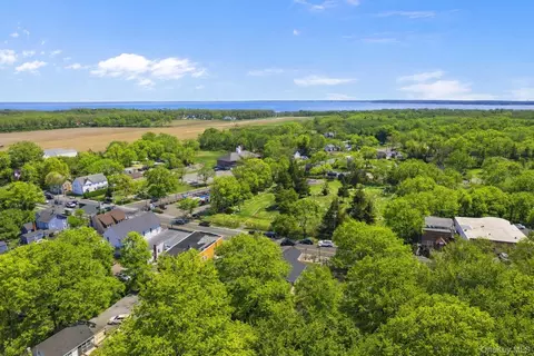 View/Area - 1550 Main Rd, Riverhead, NY 11901 photo 2 of 2