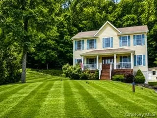 8 Orchard St, Monroe, NY 10950
