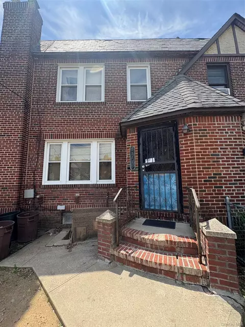 113-16 204 St, New York, NY 11412