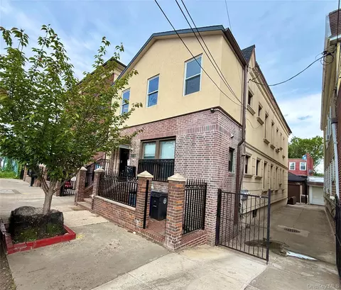 5718 79th Ave, New York, NY 11385