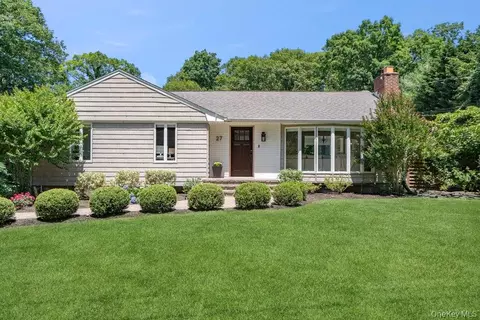 27 Hennessy Drive Dr, Huntington, NY 11743