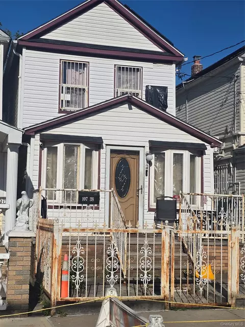 10738 120th St, South Richmond Hill, NY 11419