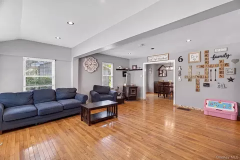 Other - 7 Walnut St, Poughkeepsie, NY 12601 photo 2 of 7