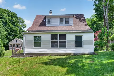 Exterior - 7 Walnut St, Poughkeepsie, NY 12601 photo 4 of 4