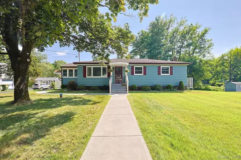 552 Lake View Ter, Kingston, NY 12401
