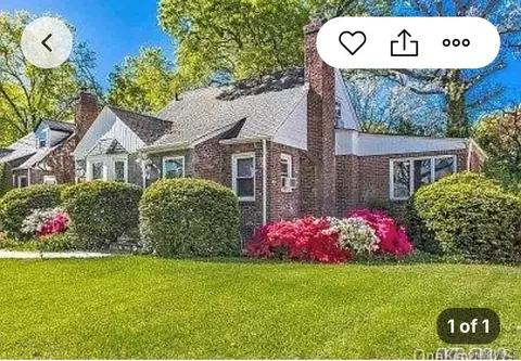94 E Fenimore St, Valley Stream, NY 11580