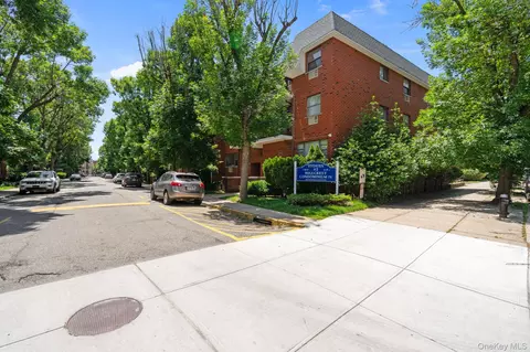 7108 Sutton Pl #1, Fresh Meadows, NY 11365