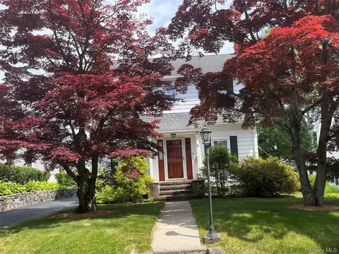 16 Sherwood Ave, Ossining, NY 10562