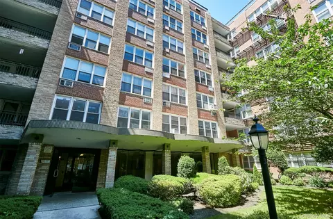 9411 59 Ave #D-17, Elmhurst, NY 11373